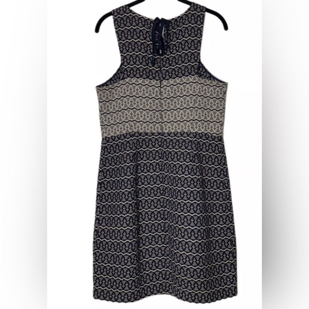 LOFT Pleaded Shift Midi Navy and Cream Geometric Dress Sz 10 - Picture 3 of 7